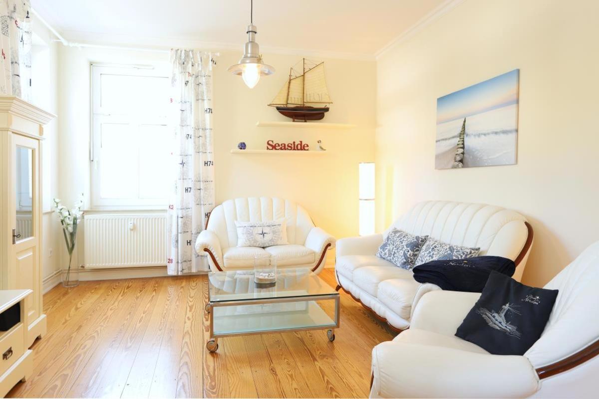 Appartement & Ferienwohnungen Thiess Rostock Buitenkant foto