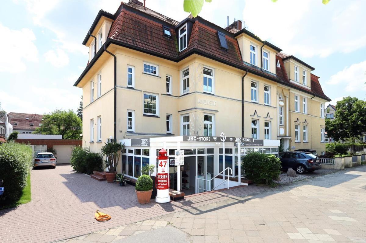 Appartement & Ferienwohnungen Thiess Rostock Buitenkant foto